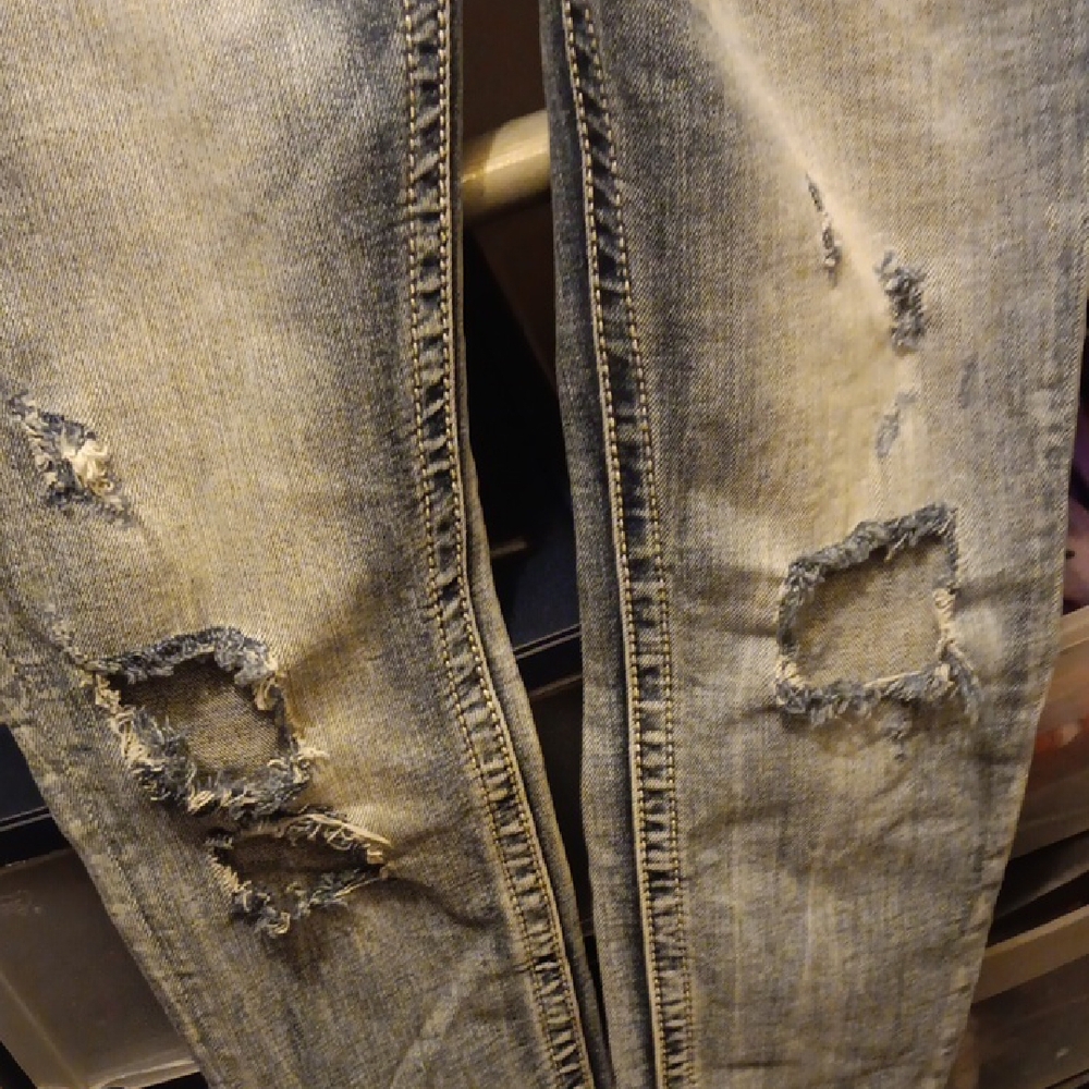 Embellished Miss Me Blue Jeans - Picture 3 of 4